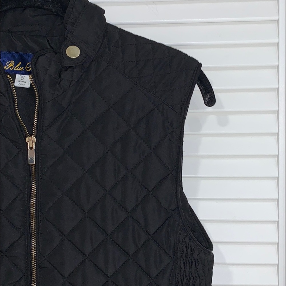 Black quilt vest - Picture 2 of 3